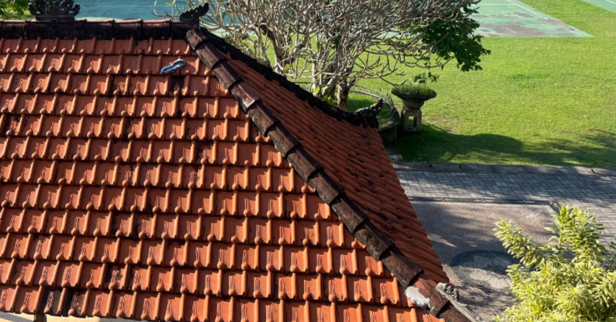 Semangat Ngayah: Krama Banjar Glagalinggah Bersihkan Area Wana Wisata Jelang Libur Panjang